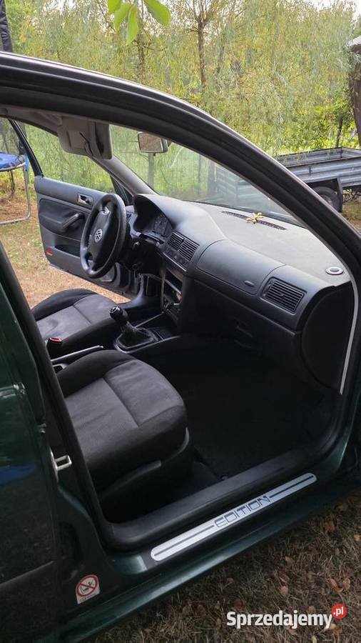 Volkswagen Golf 4 16 benzyna 120 alufelgi klima aluminiowe felgi Zamość