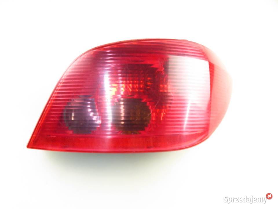 LAMPA PRAWA TYLNA PEUGEOT 307