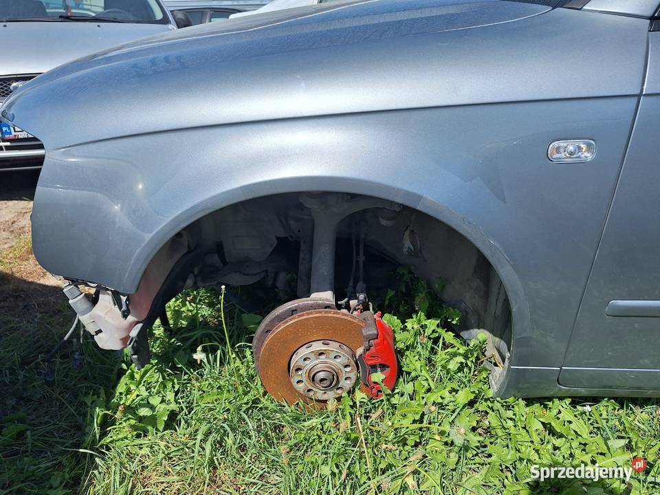Błotnik Lewy Przód Audi A4 B7 osobowe Wisznice