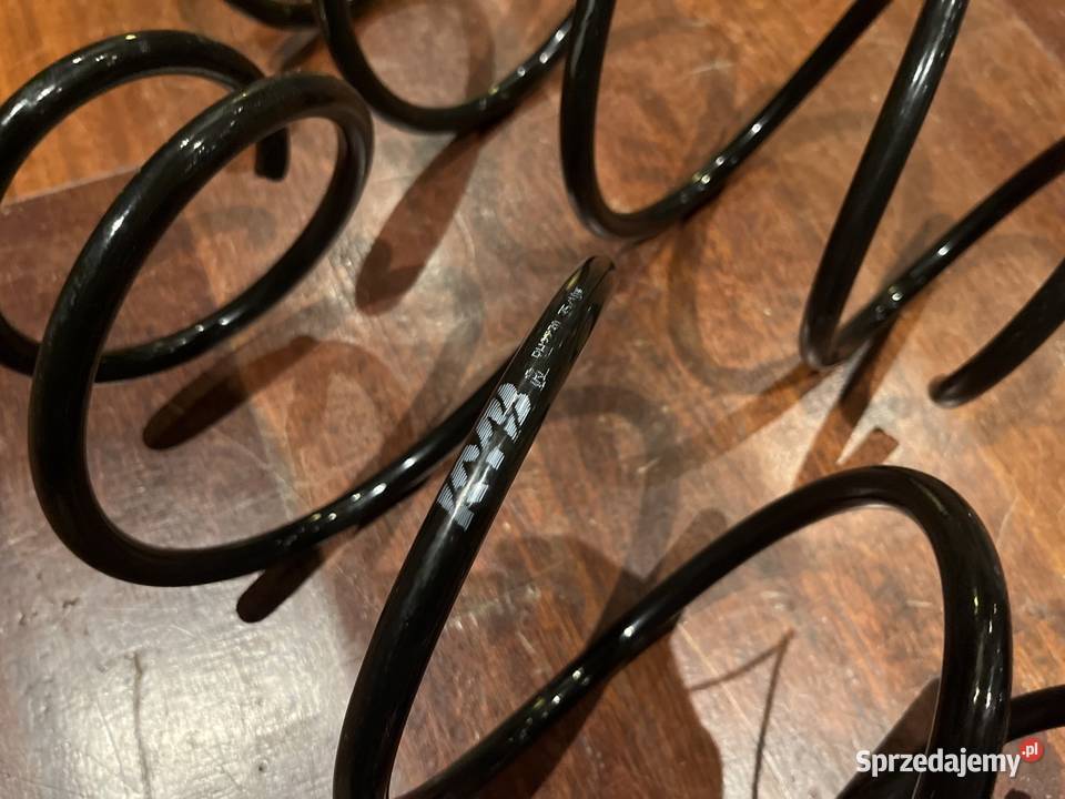 sprężyny zawieszenia przód Volvo V40S40 KYB Rok produkcji 1999 Ruda Śląska sprzedam