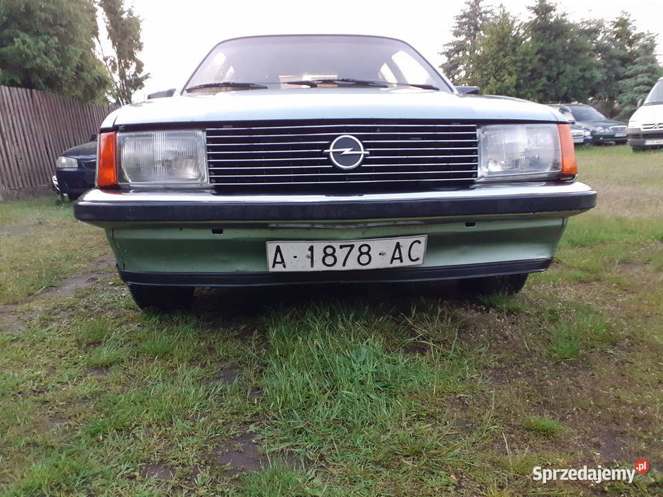 Opel Rekord 20 E 1982 na wtrysku 110 bez rdzy 2000cm3 Trzcianka