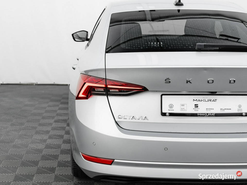 koda Octavia 15 TSI Ambition Czpark Podgrzf kurtyny powietrzne Pępowo