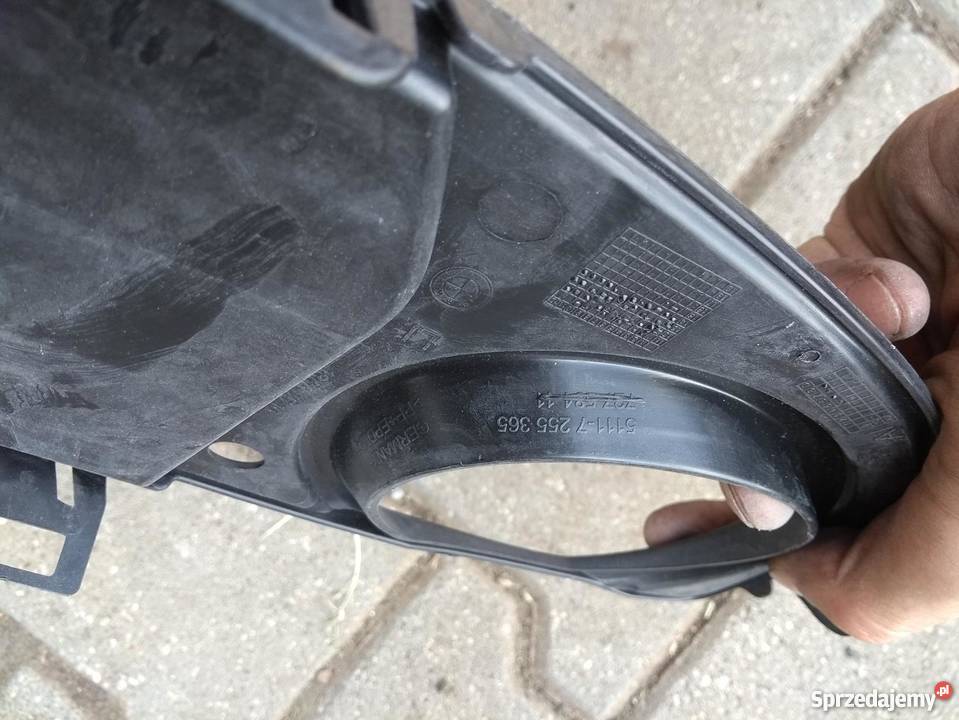 BMW F30 F31 kratka zderzaka lewa Karoseria podkarpackie Pilzno