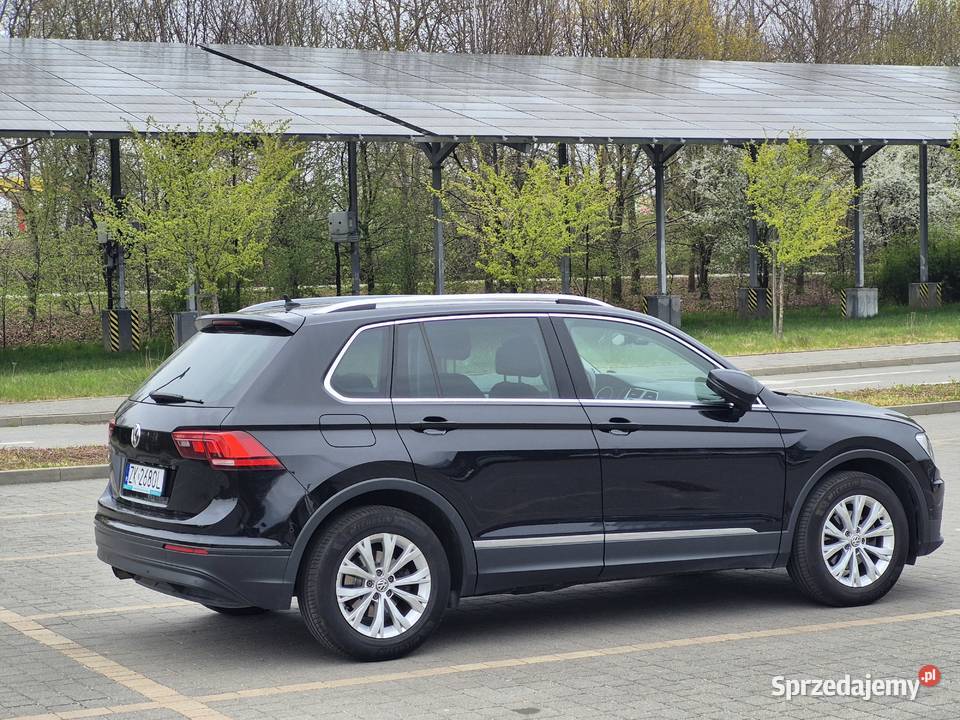 Volkswagen Tiguan benzyna 150 DSG salon Polska Koszalin