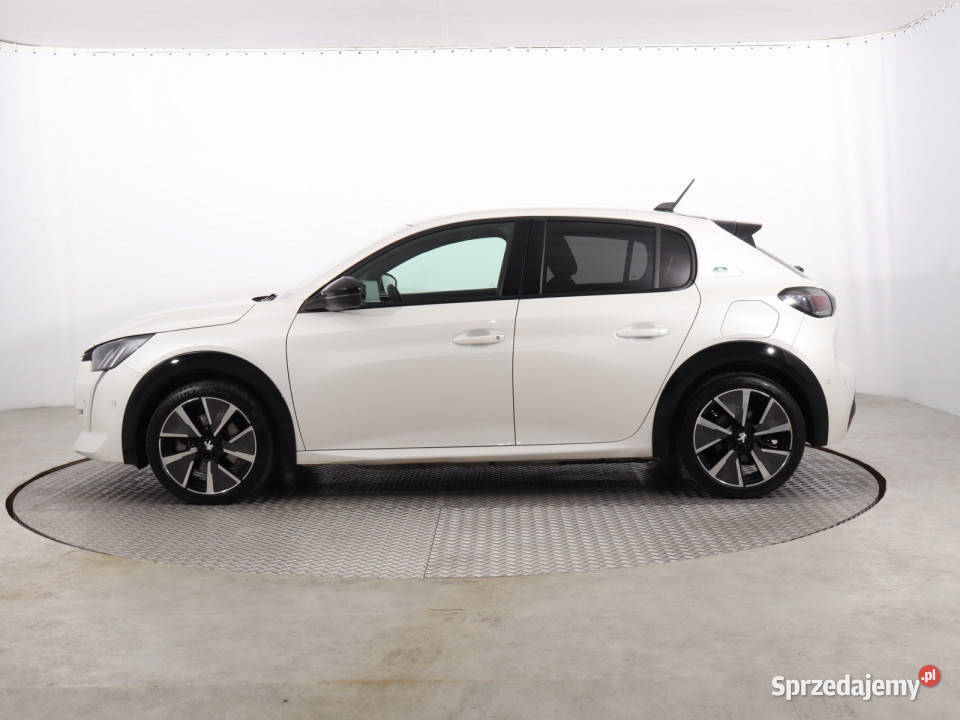 Peugeot e208 50 kWh światła do jazdy dziennej Katowice