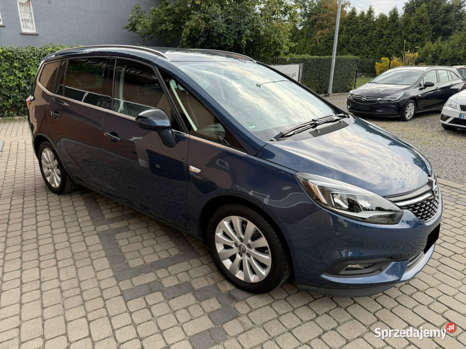 Opel Zafira 14 140 Automat Klima Navi Kamera komputer pokładowy sprzedam