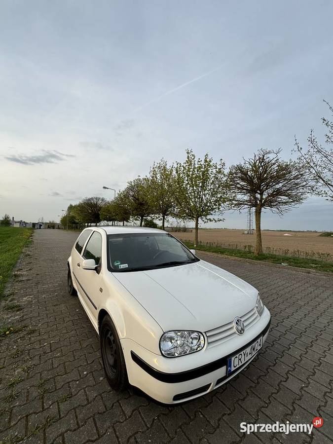 Volkswagen Golf IV 14 LPG Biały kujawsko-pomorskie Chełmża