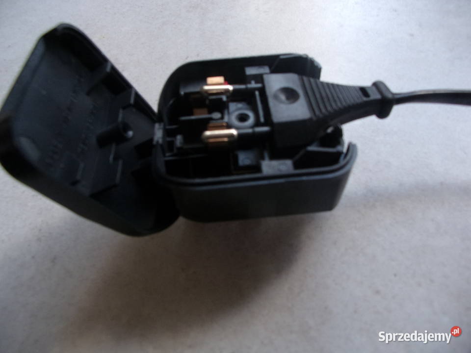 Adapter sieciowy FUSED z EU na UK czarny Warszawa