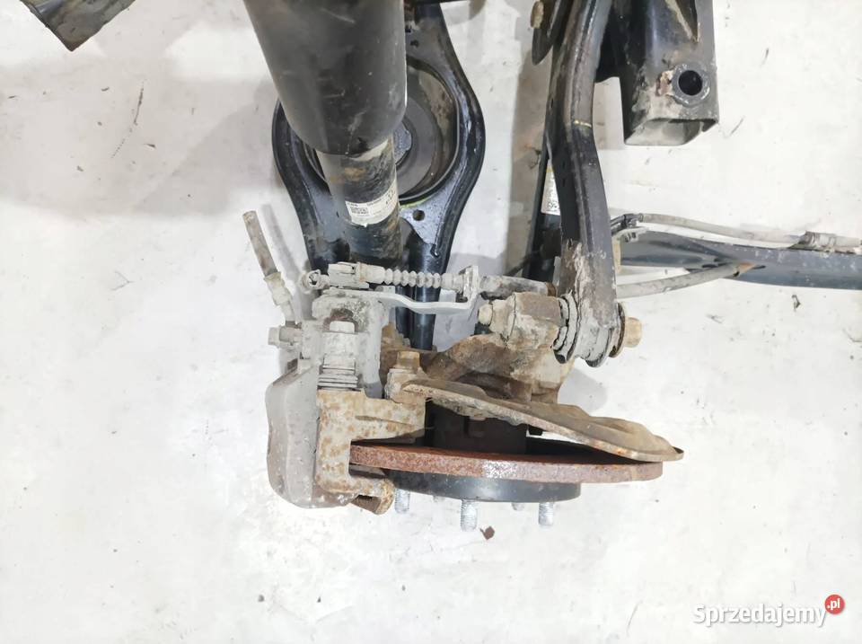 BELKA ZAWIESZENIA TYŁ KOMBI 55410J7AA0 Hyundai