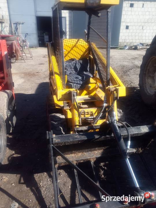 Miniładowarka nieuszkodzony sprzedam