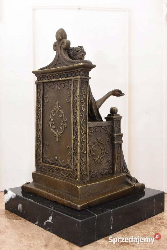 Fortuna Na Tronie Bogini Bogactwa Figura z Brązu Kraków