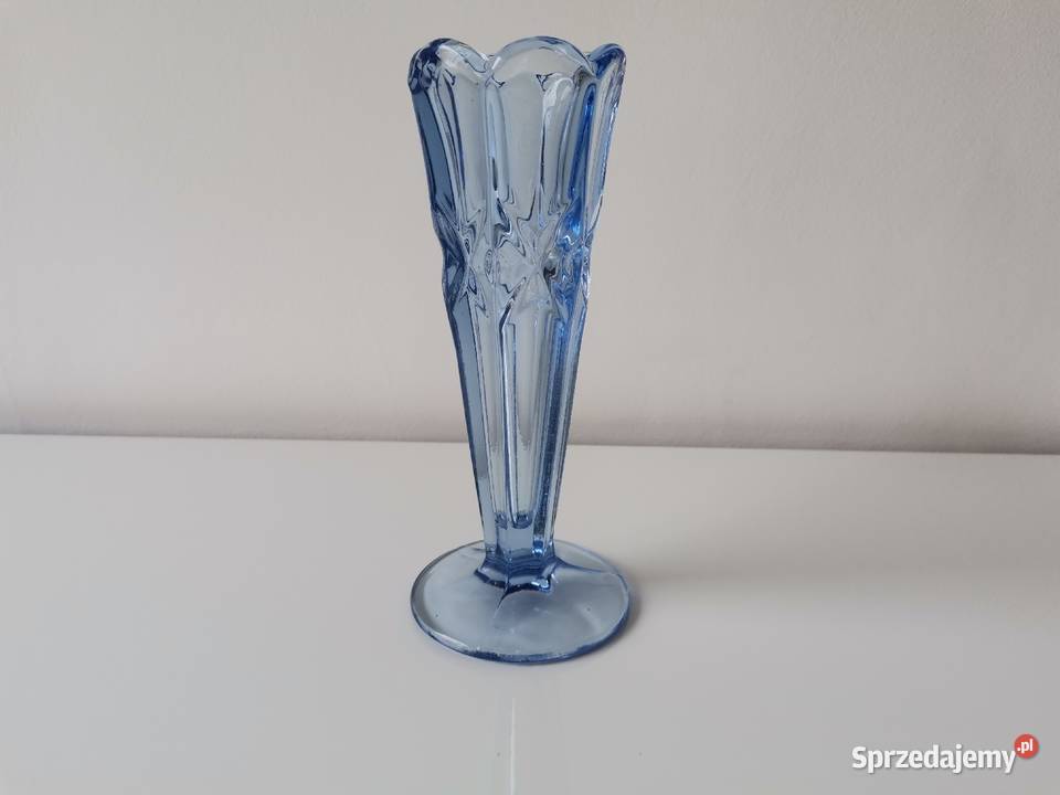 Stary nieużywany niebieski wazon 2308 szkło Art śląskie Katowice
