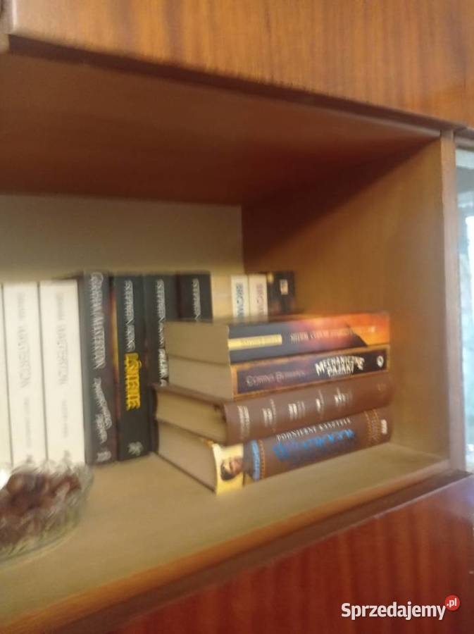 Książki i albumy do sprzedania