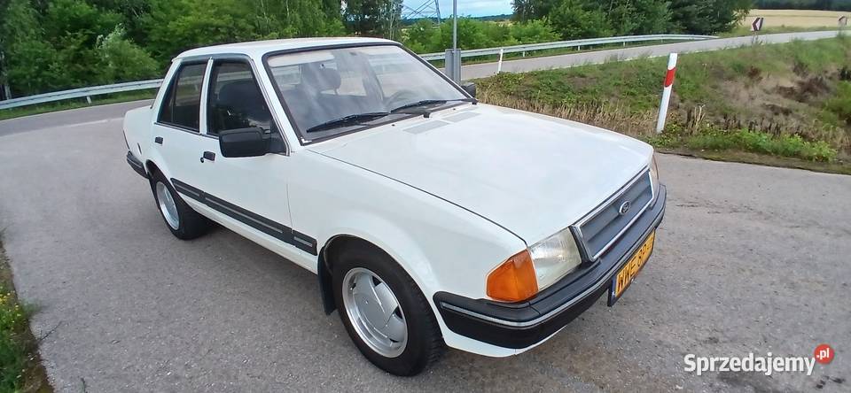 Ford Orion 1985 zabytkowy żółte tablice Orion Łochów