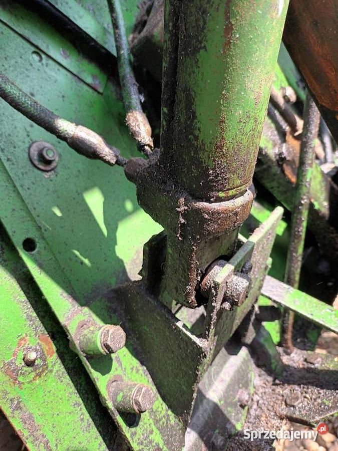 Siłownik hydrauliczny rury wysypu John Deere John Deere Bukowie sprzedam