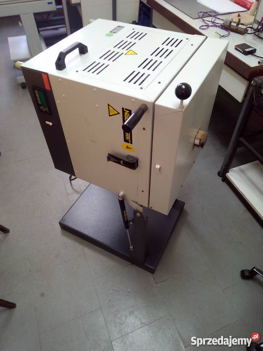 Piec tyglowy firmy Nabertherm Model K213 Produkcja Poznań sprzedam