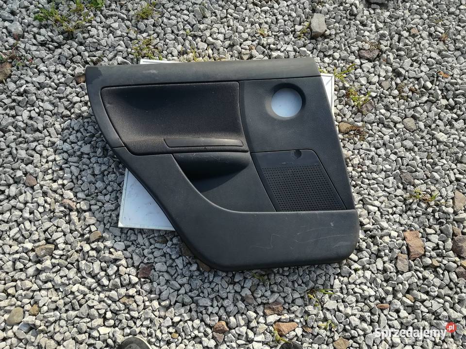 Boczek tapicerka drzwi lewy tył Citroen C3 I osobowe