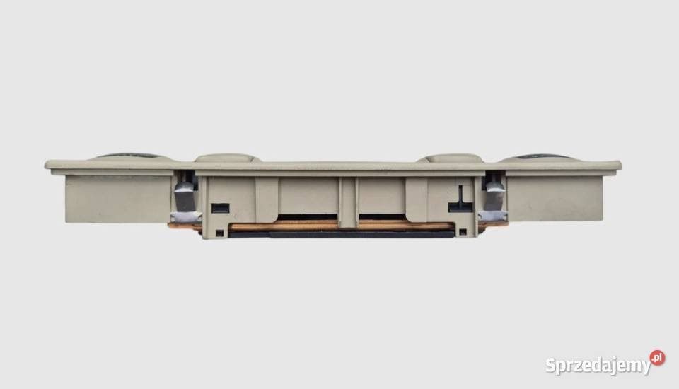 LAMPKA PODSUFITKI OŚWIETLENIE KABINY AUDI A4 B6 osobowe świętokrzyskie