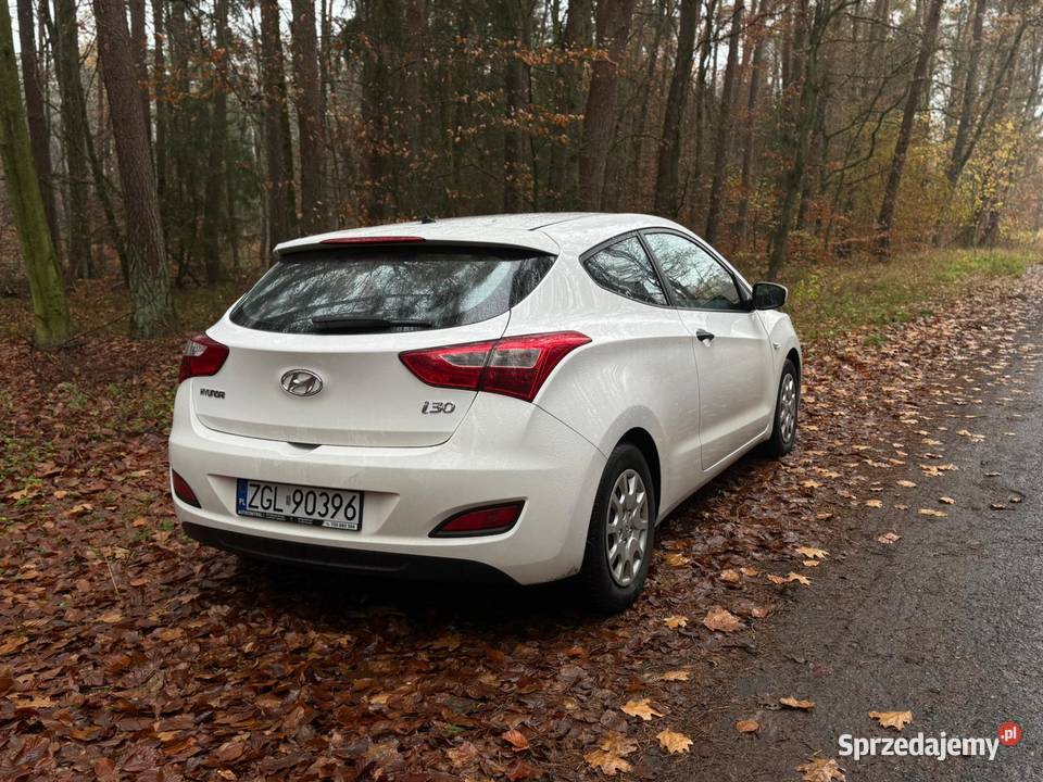 Hyundai i30 14 benzyna 6 Biegów 99KM Przybiernów