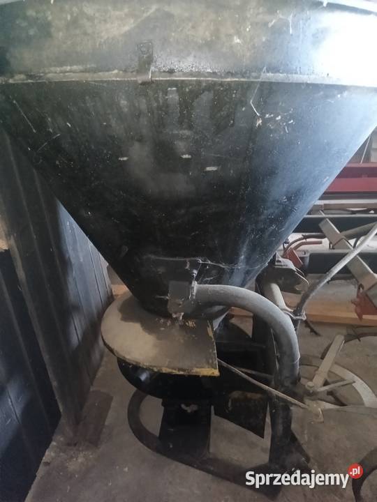 Sprzedam rozsiewacz nawozów lejek Maszyny rolnicze lubelskie sprzedam