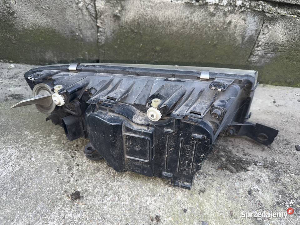 Lampa przód lewa Skoda Fabia I osobowe Ostrów Wielkopolski sprzedam
