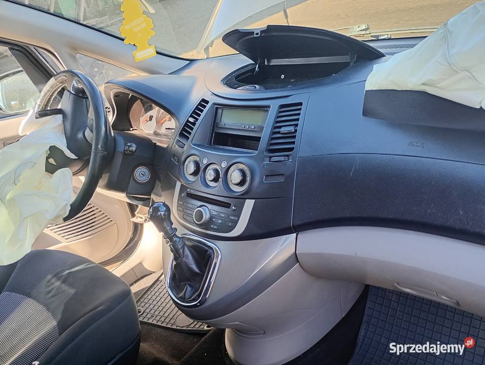 Mitsubishi Grandis 20 X42 klapa tylna częsci Wałbrzych