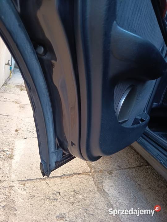Audi A6 C4 Avant 26 V6 benzyna 1994r zamiana na lakier metallic łódzkie