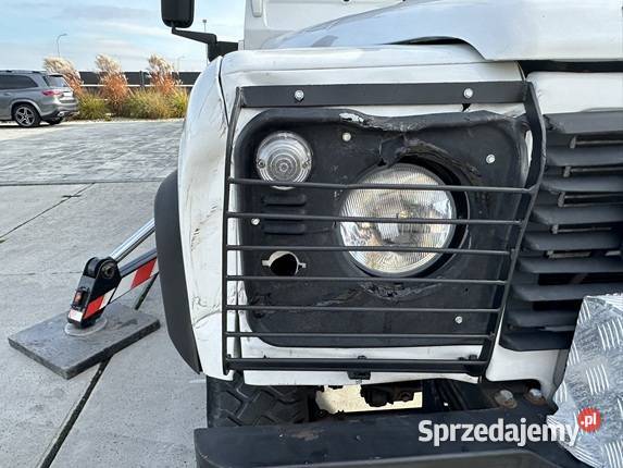 SAMOCHÓD SPECJALNYPODNOŚNIK KOSZOWY LAND ROVER
