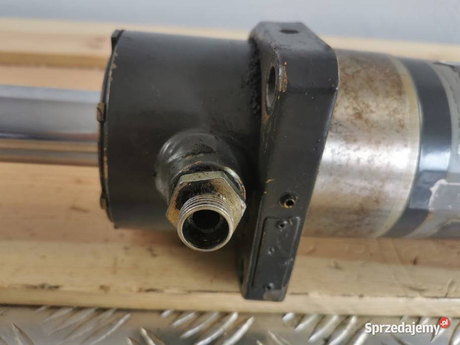 Claas Targo K Cylinder hydrauliczny skrętu wielkopolskie Wilkowo