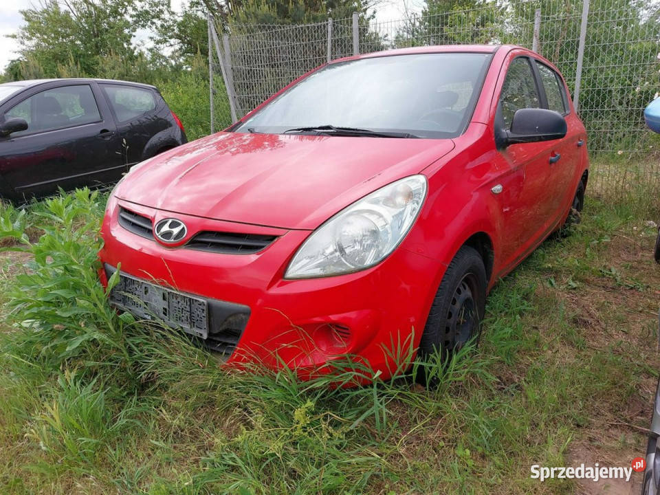 Hyundai i20 KlimatyzacjaIsofixAuxUSBPrzebieg centralny zamek