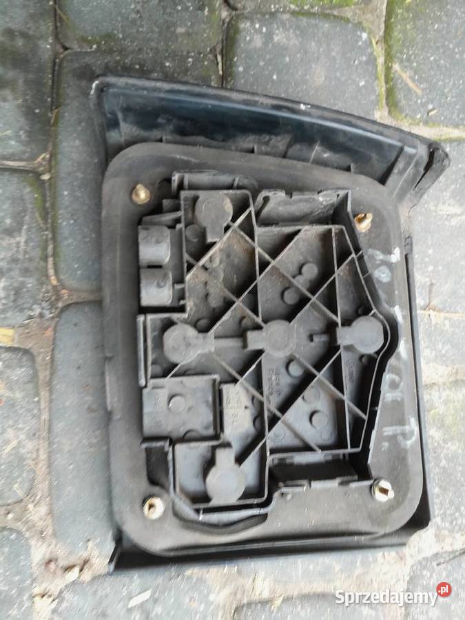Vw jetta lampa tylna prawa Oświetlenie Łomża