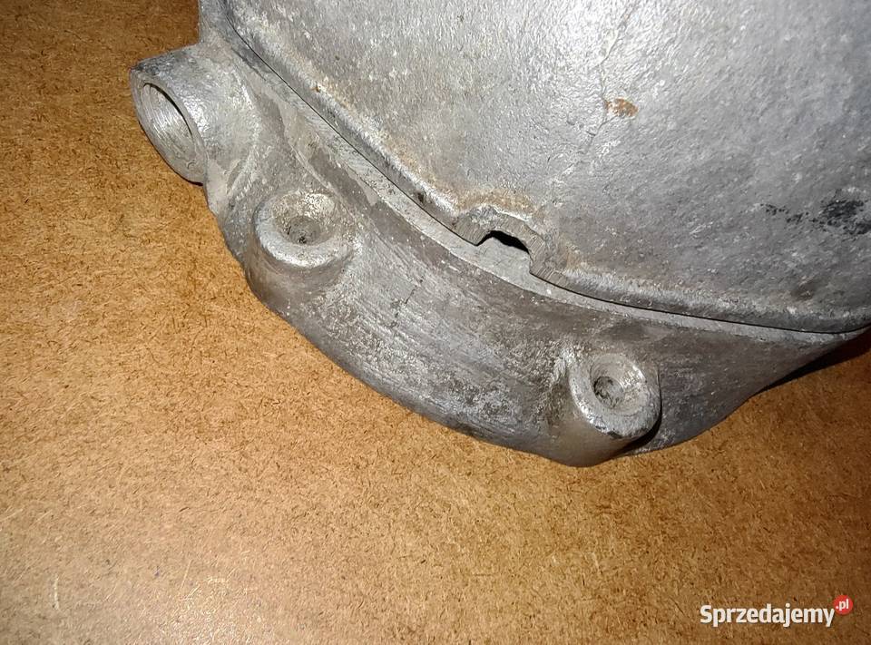 Dekiel pokrywa rozrządu silnika Ural M61 Leszno