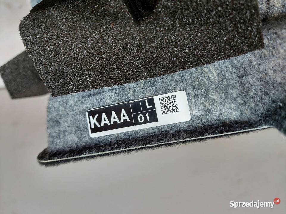 Mazda CX60 2023r tapicerka boczek bagażnika lewy