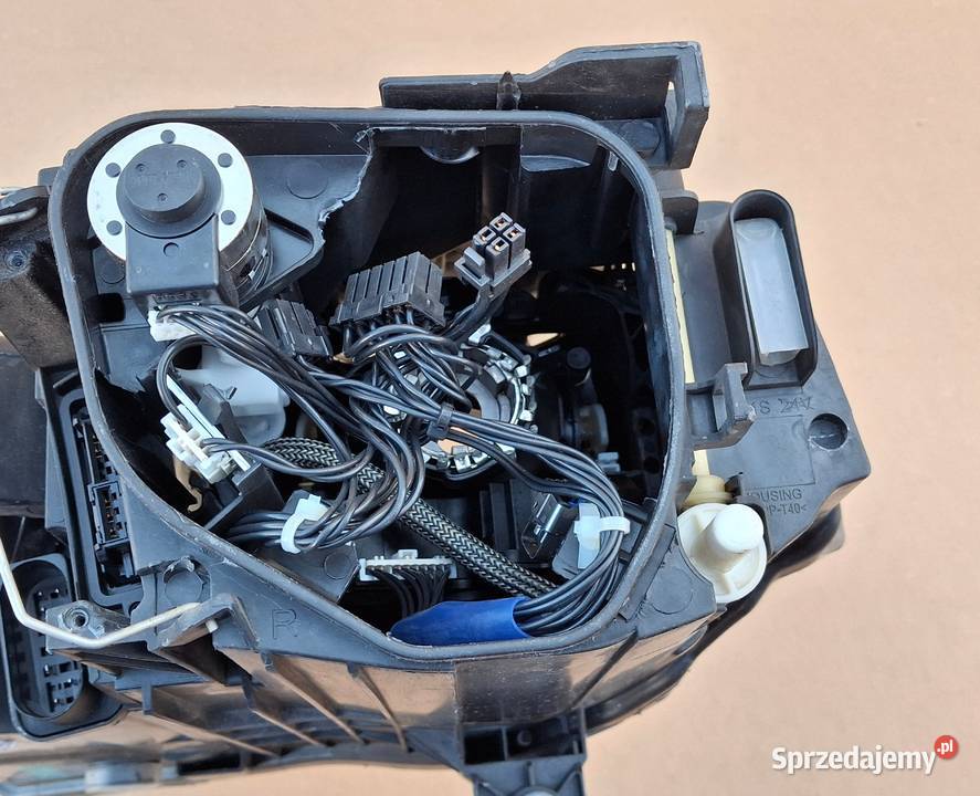 VW PASSAT B6 BI XENON REFLEKTOR PRAWY LAMPA lubuskie Bieleń