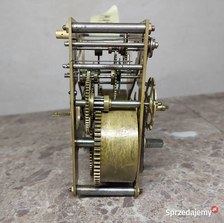 M156 Mechanizm starego zegara ściennego Kienzle Tczew