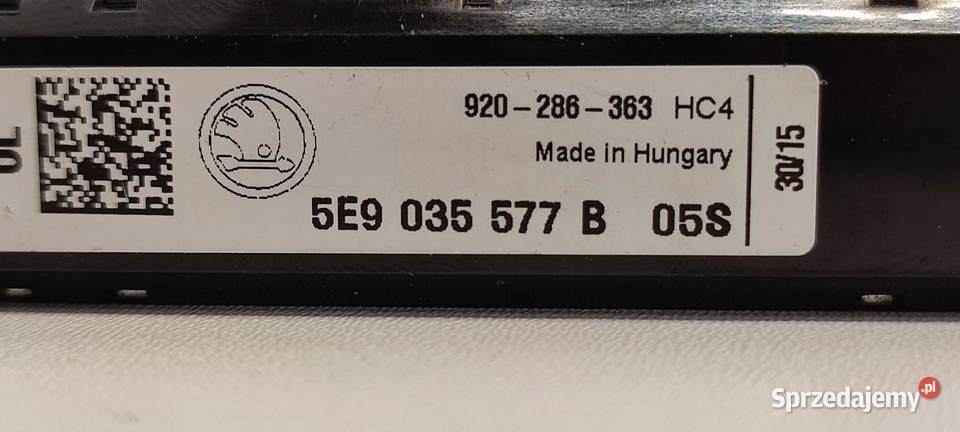 SKODA OCTAVIA III WZMACNIACZ ANTENY 5E9035577B