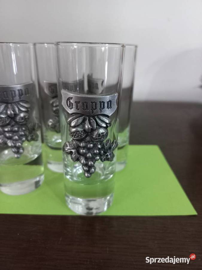 zestaw 4 kieliszków do grappy Artina z motywem Góra