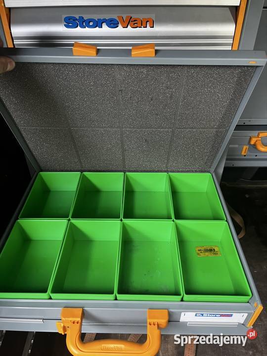 Zabudowa serwisowa warsztatowa busa store van Wołomin