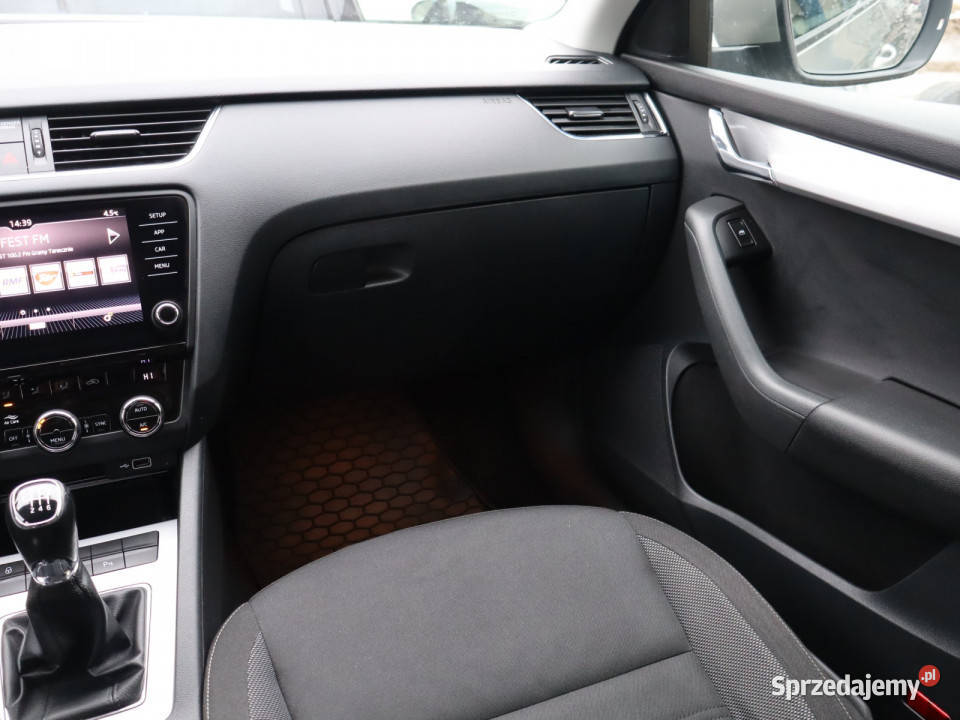 Skoda Octavia 15 TSI śląskie sprzedam