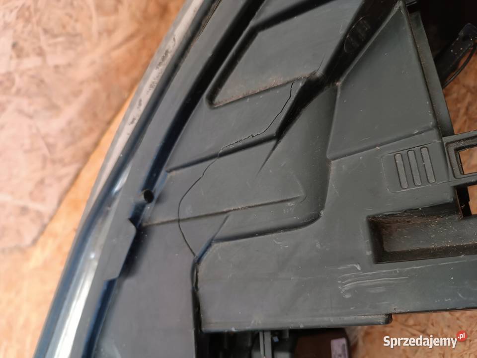 LAMPA PRAWY PRZÓD EU 1Z1941016G SKODA OCTAVIA II osobowe wielkopolskie Nowy Tomyśl