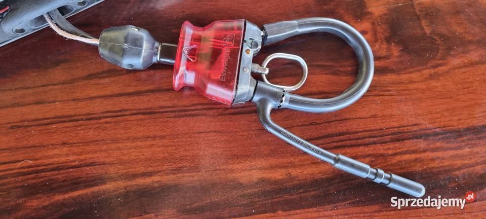 Bar Eleveight CS Vary V4 Katowice