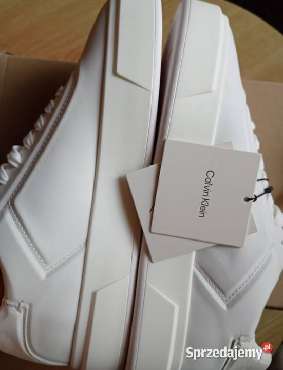 Piękne nowe skórzane sneakersy damskie Calvin Koszalin