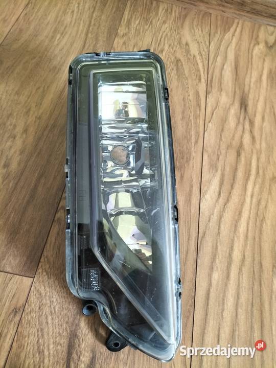 Halogen prawy VW Amarok hella oryginalny wysyłka Chocianów