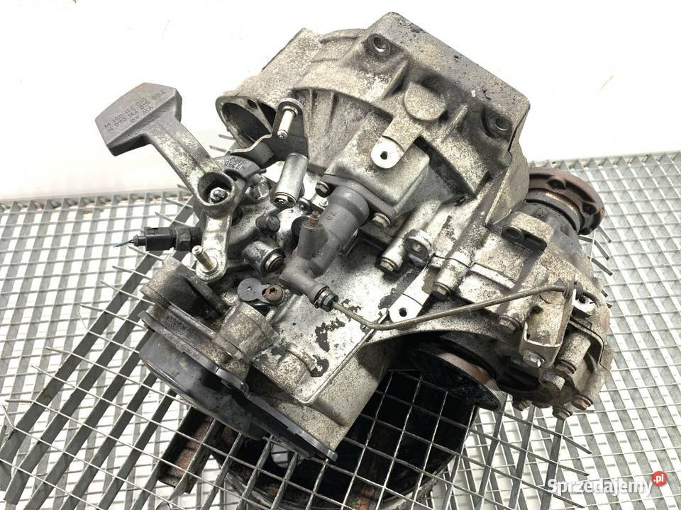 SKRZYNIA BIEGÓW VW PASSAT B6 JCX 19 105 0510 osobowe