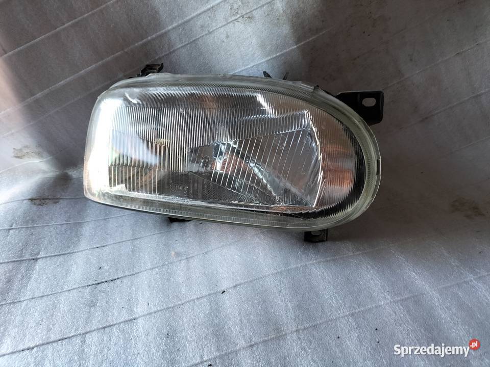 Lampa prawa przednia VW Golf III