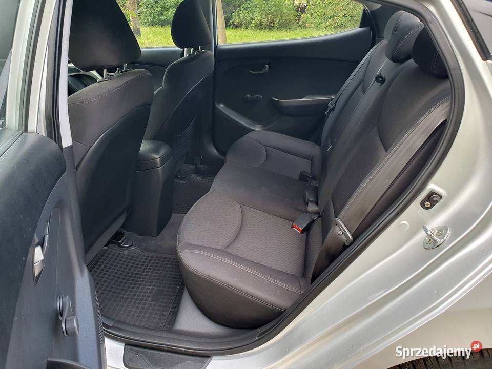 Hyundai Elantra kupiony 2013 r 16 benzyna 132 Sedan / Limuzyna dolnośląskie