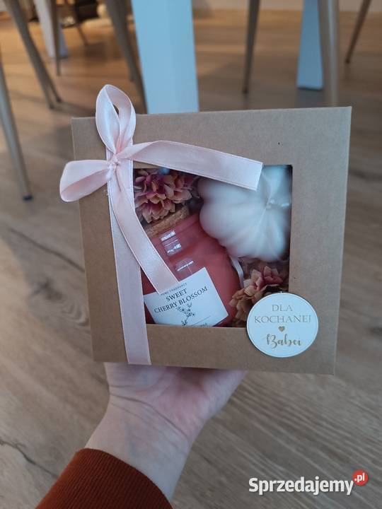 Zestaw prezentowy na Dzień Babci Świece dolnośląskie Bolesławiec