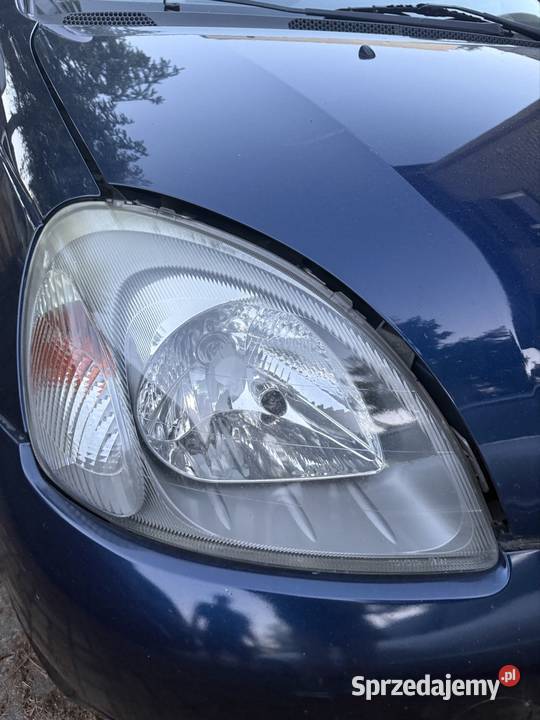 Lampa przód Toyota Yaris I sprzedam