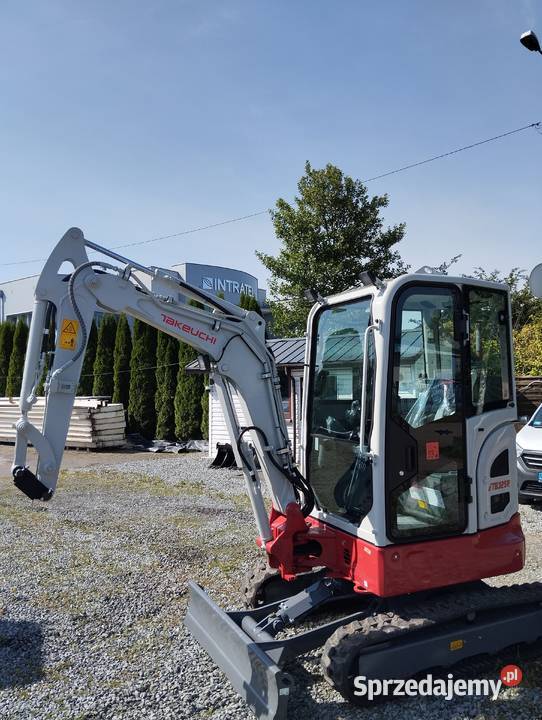 Nowa japońska minikoparka Takeuchi TB325R V1 Białystok sprzedam