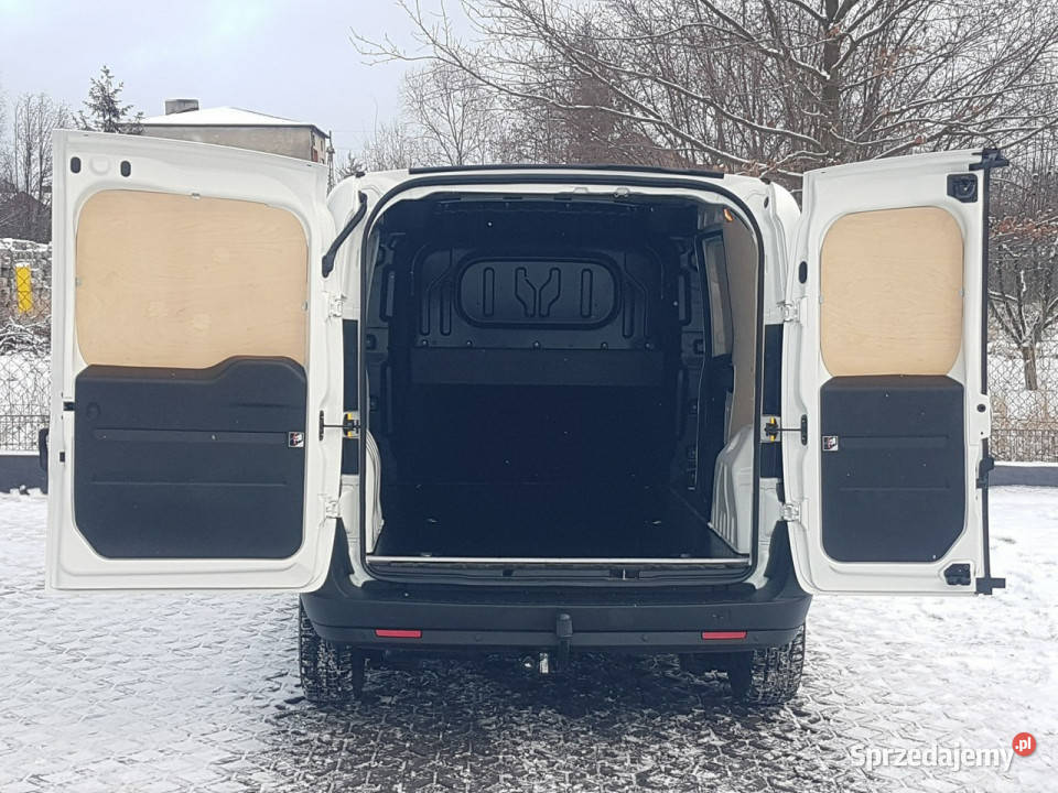 Fiat Doblo MAXI L2H1 DŁUGI KLIMA BLASZAK VAN nieuszkodzony Fiat Poręba